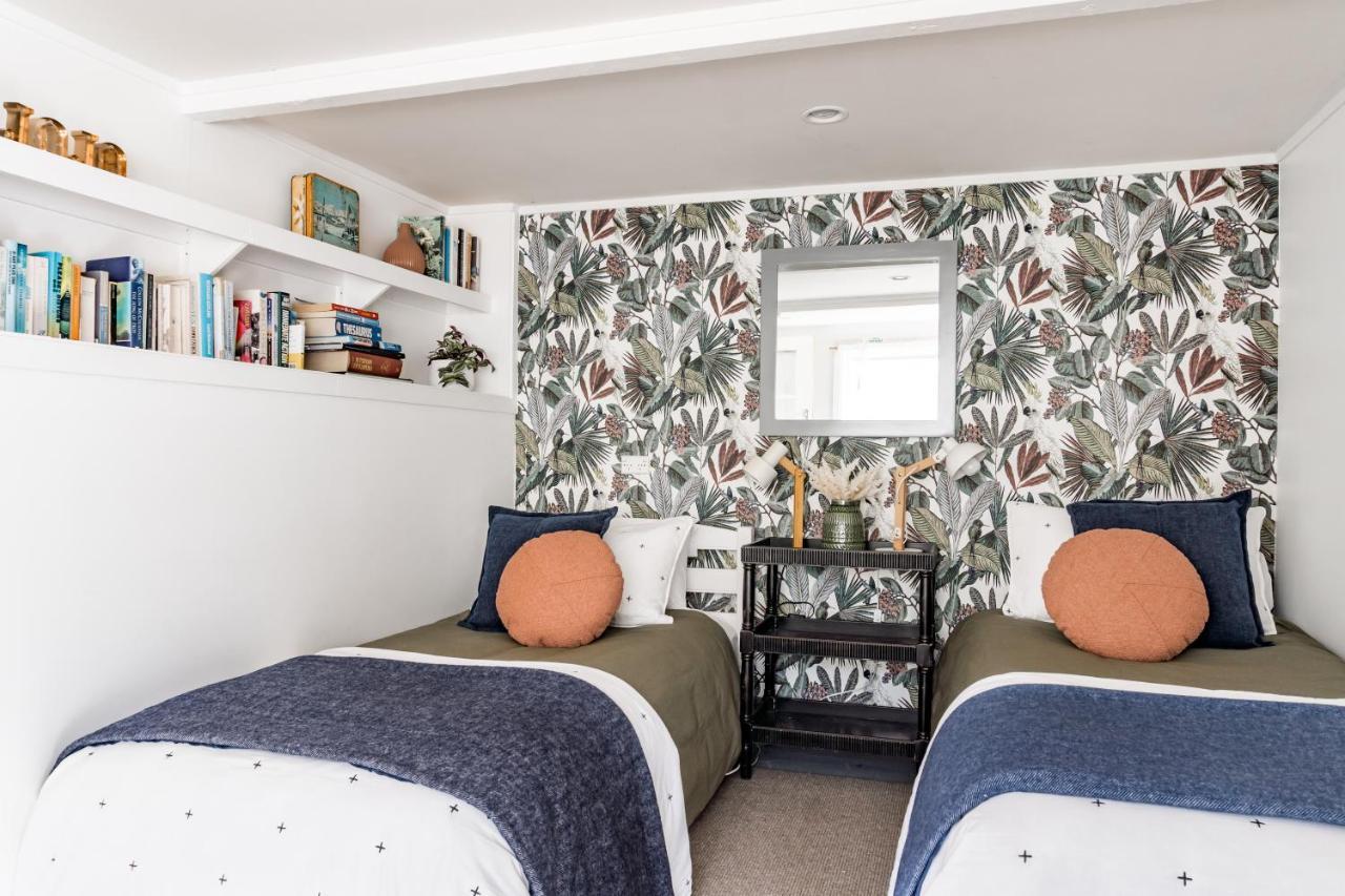 Kowhai Cottage & Studio Raglan Esterno foto