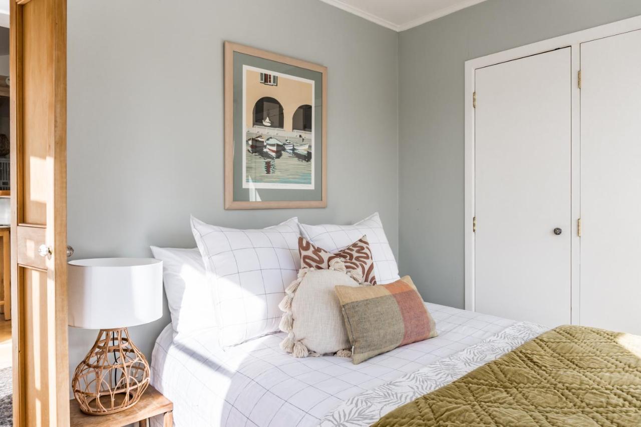 Kowhai Cottage & Studio Raglan Esterno foto